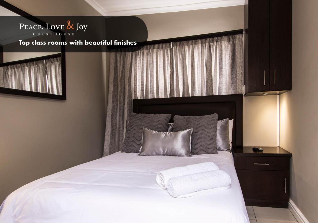 Peace Love And Joy Self Catering Units Puerto Elizabeth Exterior foto