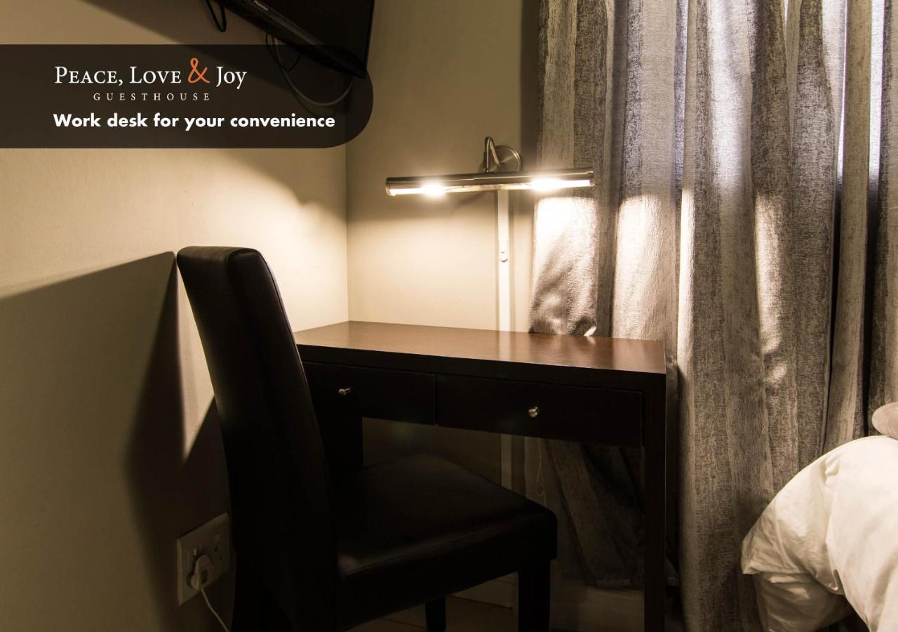 Peace Love And Joy Self Catering Units Puerto Elizabeth Exterior foto